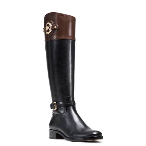 cuánto cuestan las botas de mujer michael kors translation|Cuanto cuestan las botas .